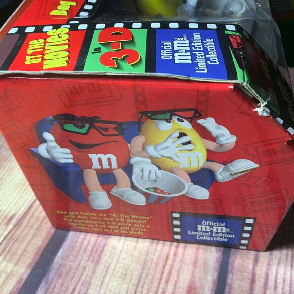 Vintage M&M 3D At The Movies Candy Dispenser - Picture 8 of 9